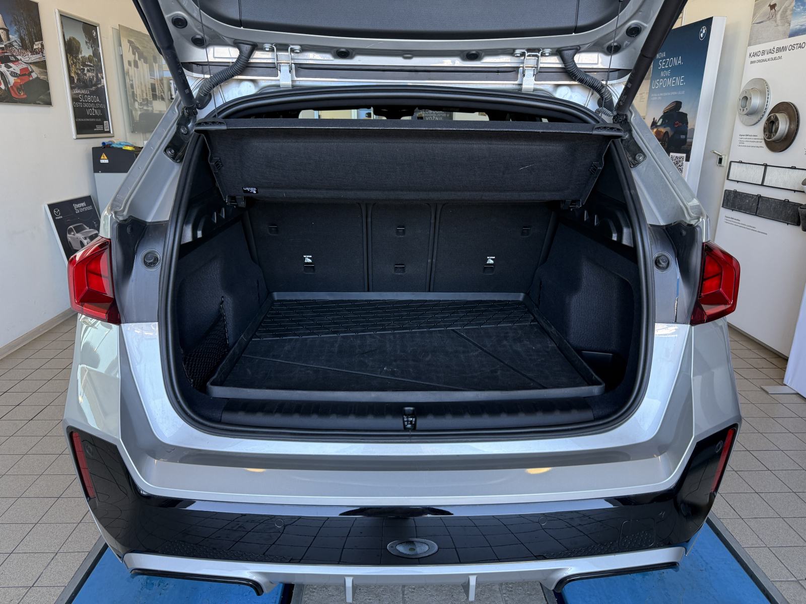 BMW X1 sDrive18i, fotografija 7