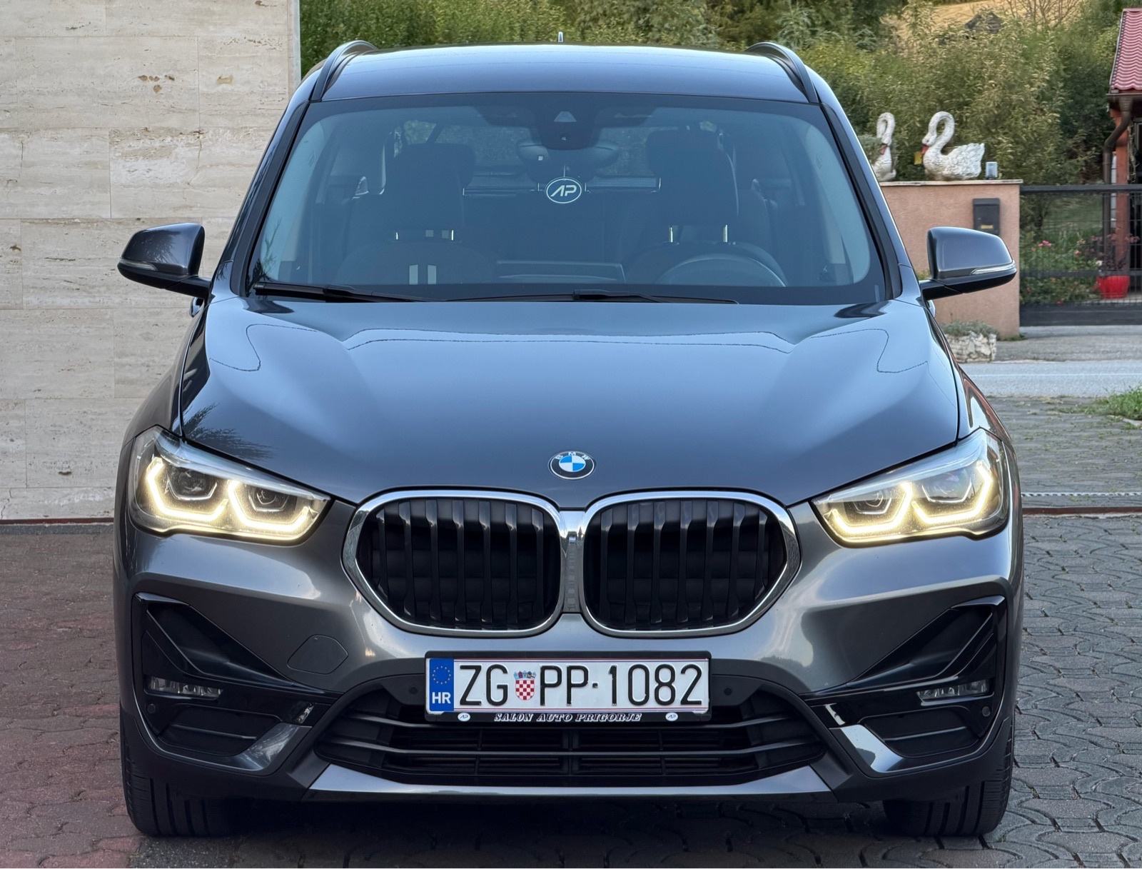 BMW X1 sDrive20d AUTOMATIK,FACELIFT,SPORT,LED,HUD,NAV,KUKA,PDV,SERVISN, fotografija 2