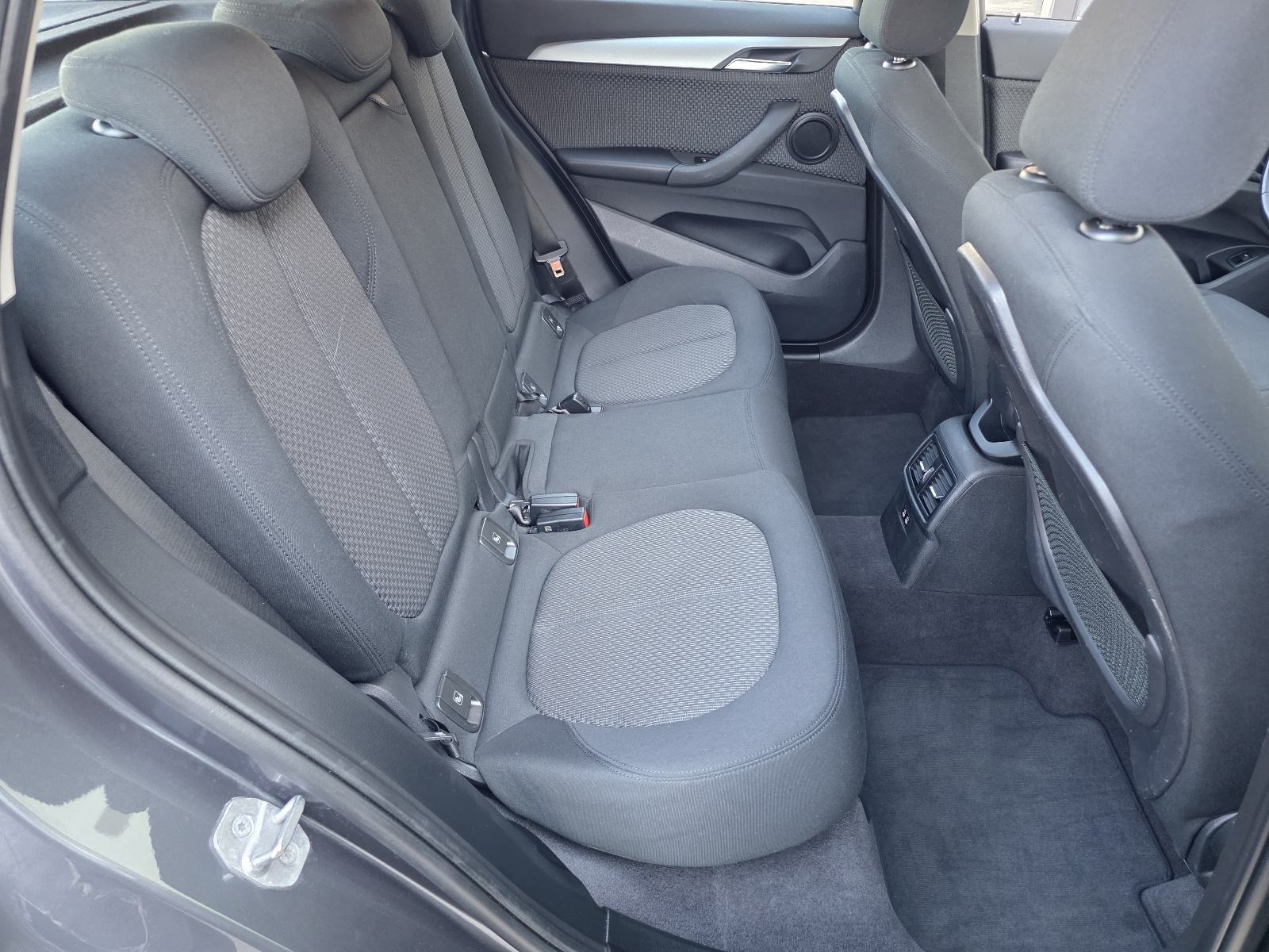 BMW X1 sDrive20d AUTOMATIK ● FULL LED ● NAVIGACIJA ● reg. 8/27 ● KUKA, fotografija 16
