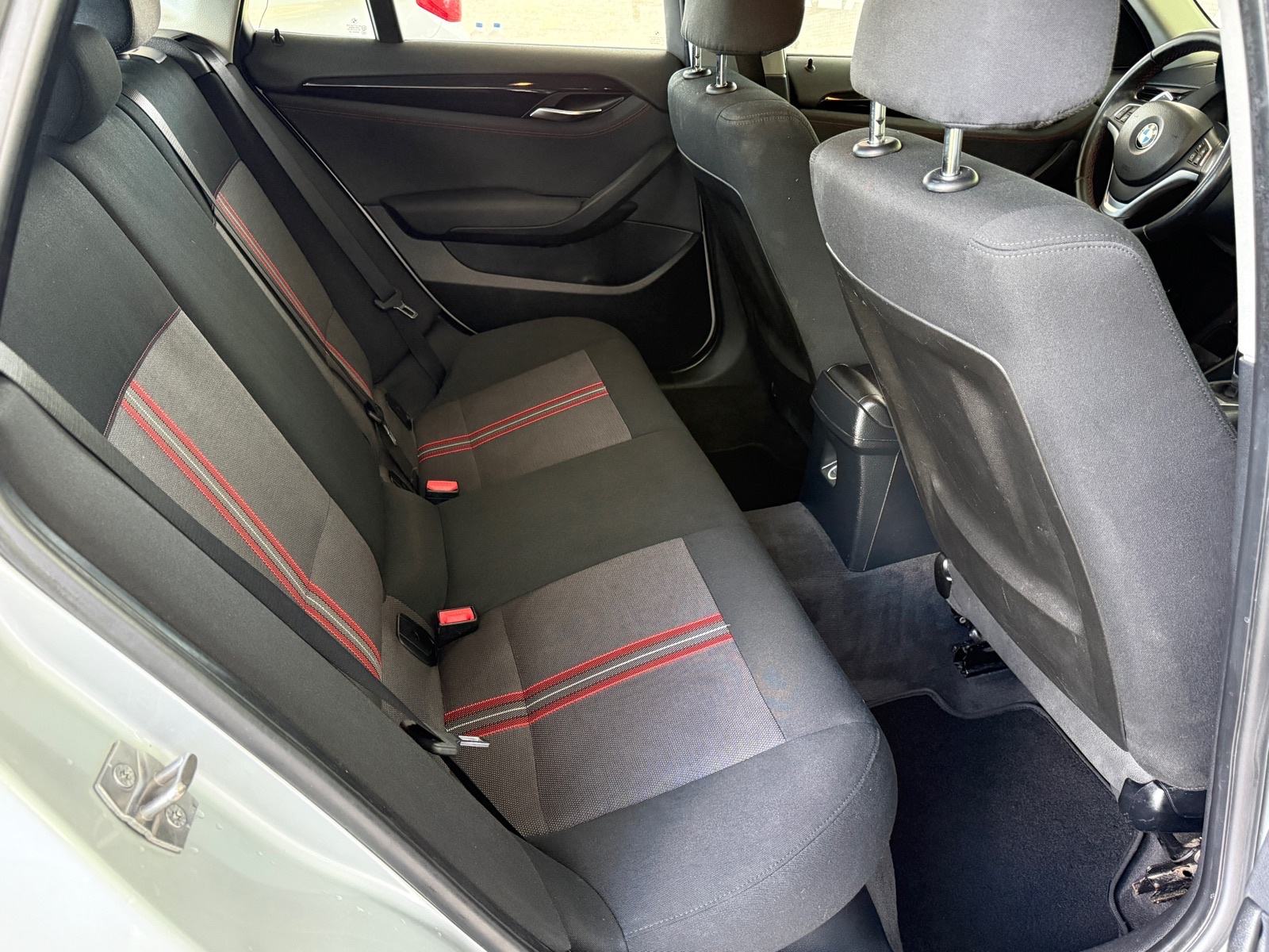 BMW X1 sDrive20d automatik ## uredno servisiran##, fotografija 14