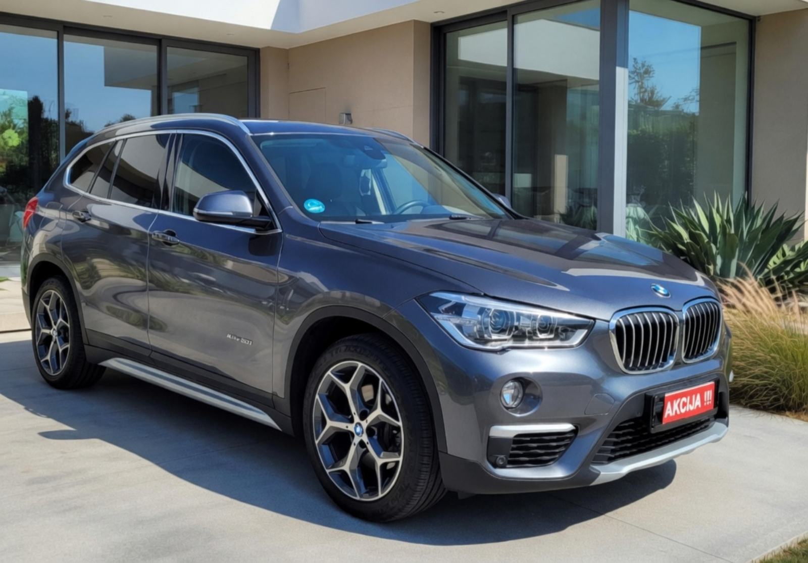 BMW X1 sDrive20i automatik, fotografija 3