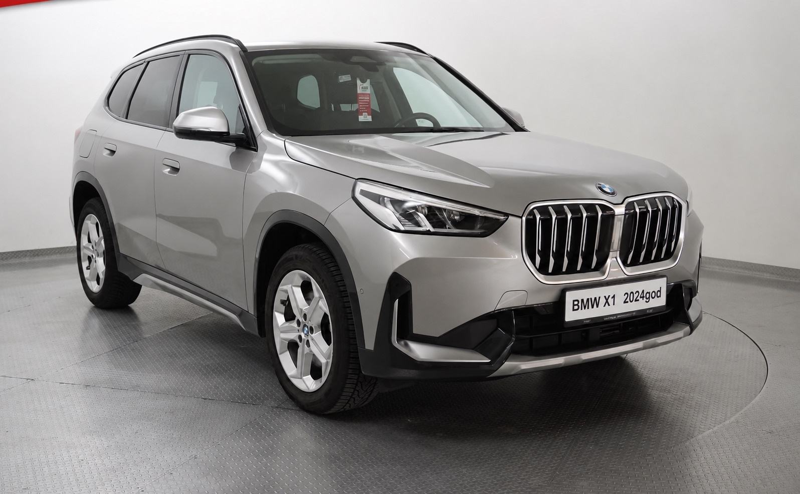 BMW X1 sDrive20i automatik, fotografija 5