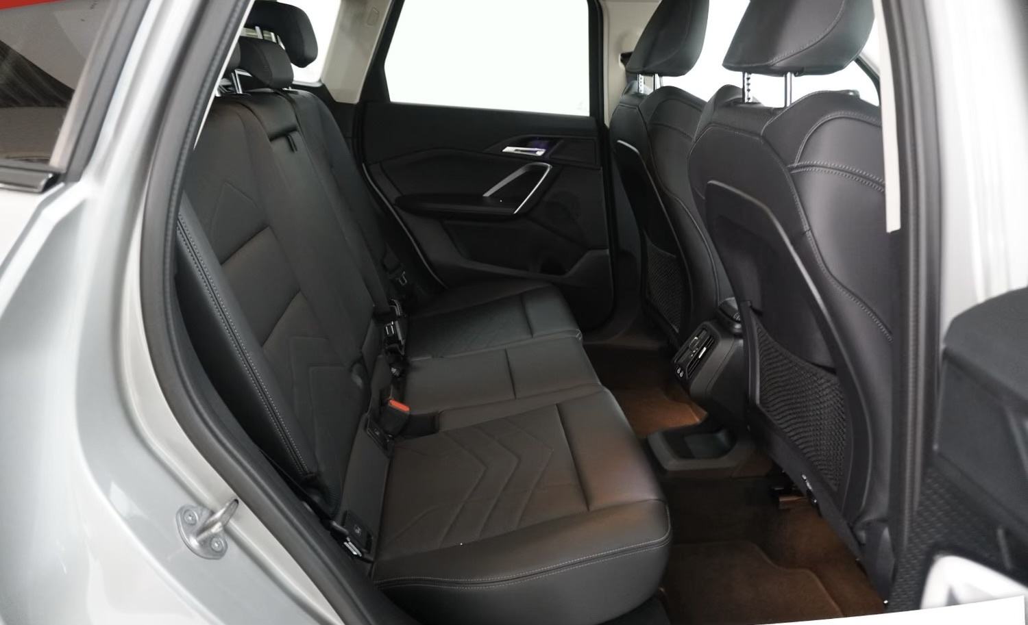 BMW X1 sDrive20i automatik, fotografija 19