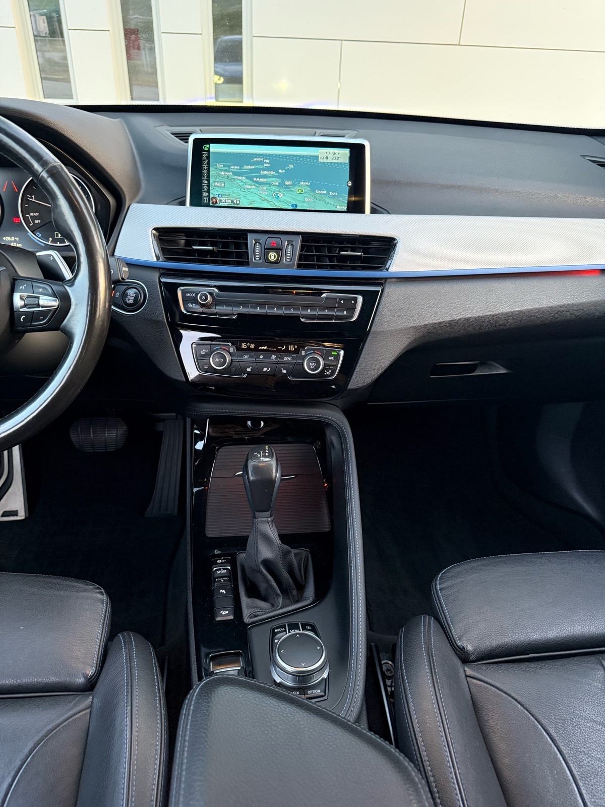 BMW X1 25d Xdrive AUTOMATIK, M paket, Head up, Full led, Keyless, fotografija 15