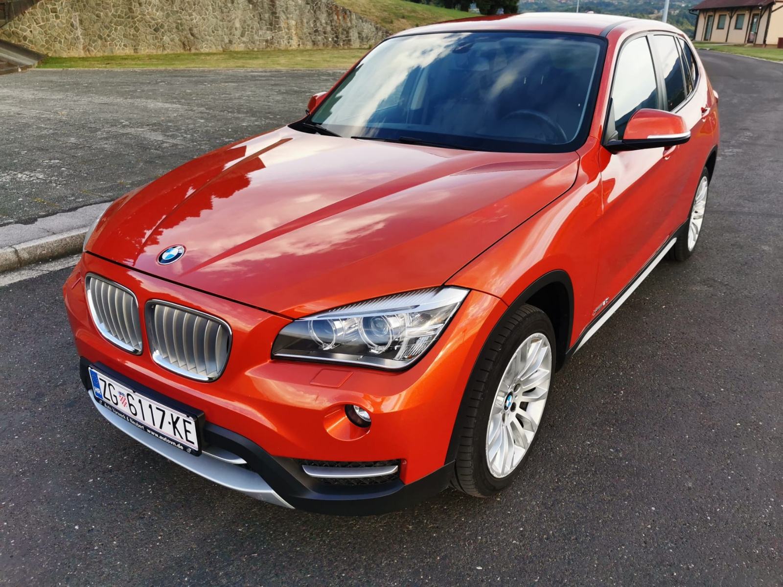 BMW X1 X-Drive 20i automatik *74,000 km*, fotografija 9