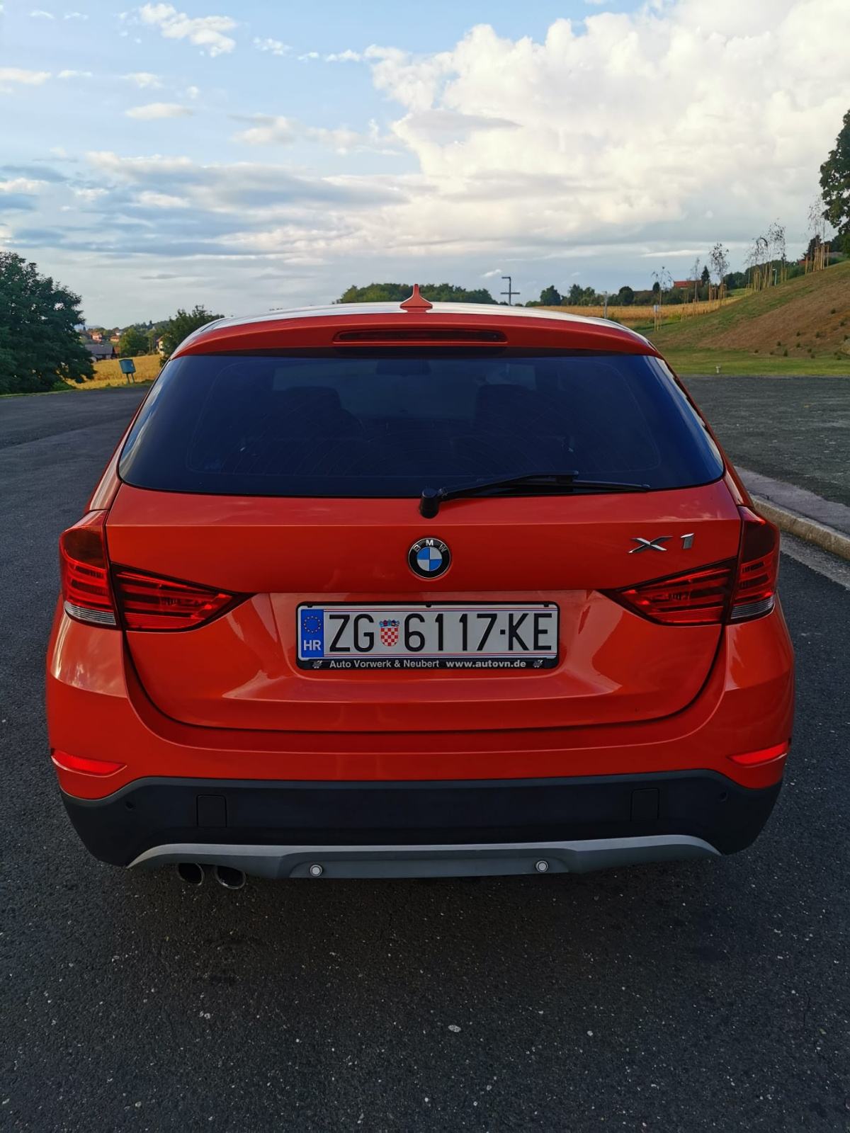 BMW X1 X-Drive 20i automatik *74,000 km*, fotografija 6