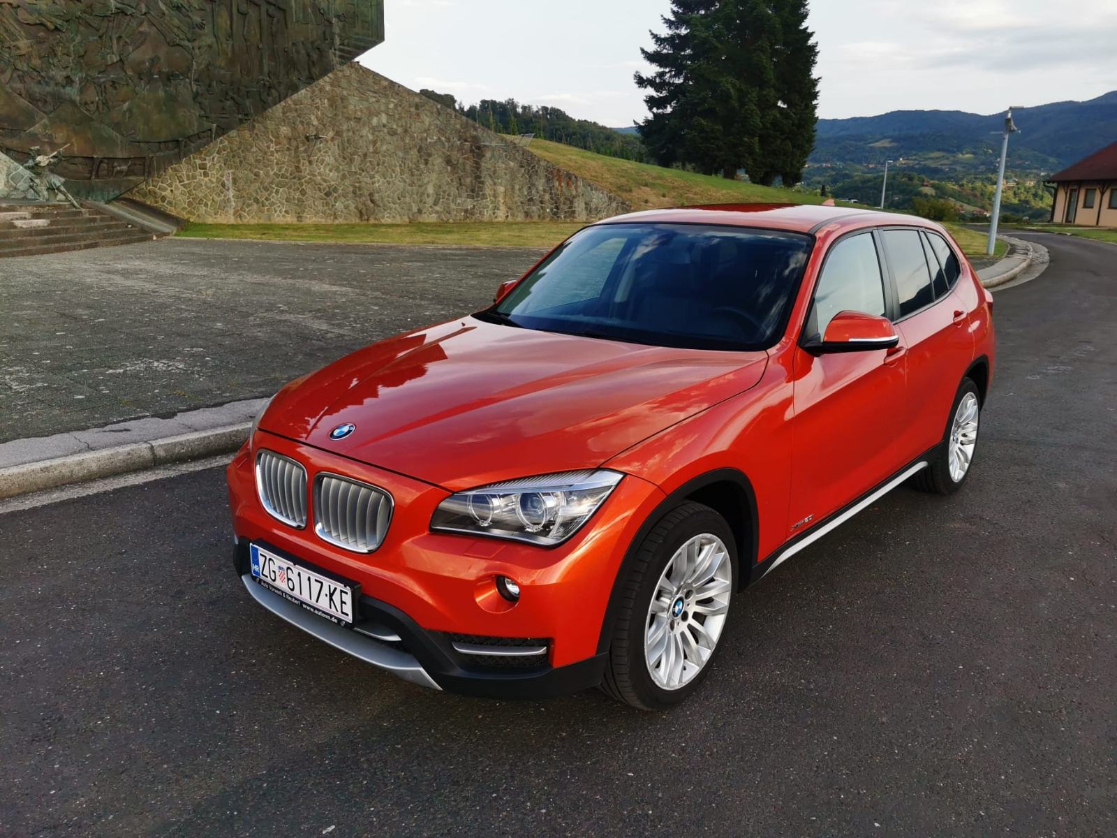 BMW X1 X-Drive 20i automatik *74,000 km*, fotografija 2