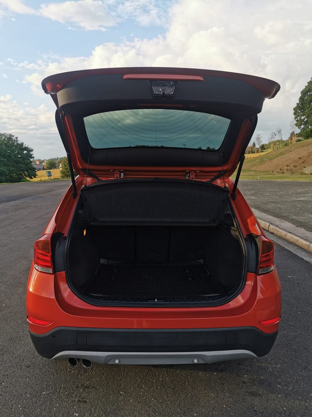 BMW X1 X-Drive 20i automatik *74,000 km*, fotografija 11