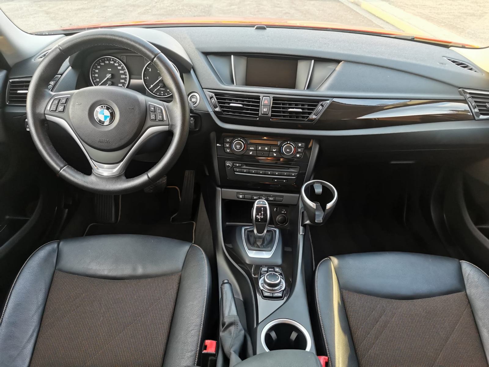 BMW X1 X-Drive 20i automatik *74,000 km*, fotografija 13
