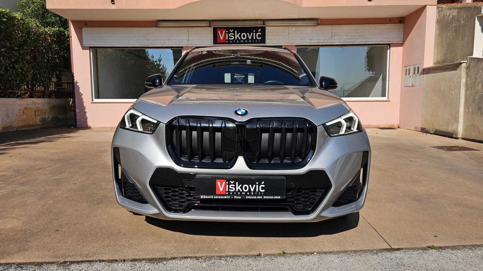 BMW X1 X-DRIVE20D 2024 M-SPORT SERVISNA JAMSTVO REGISTRIRAN, fotografija 2