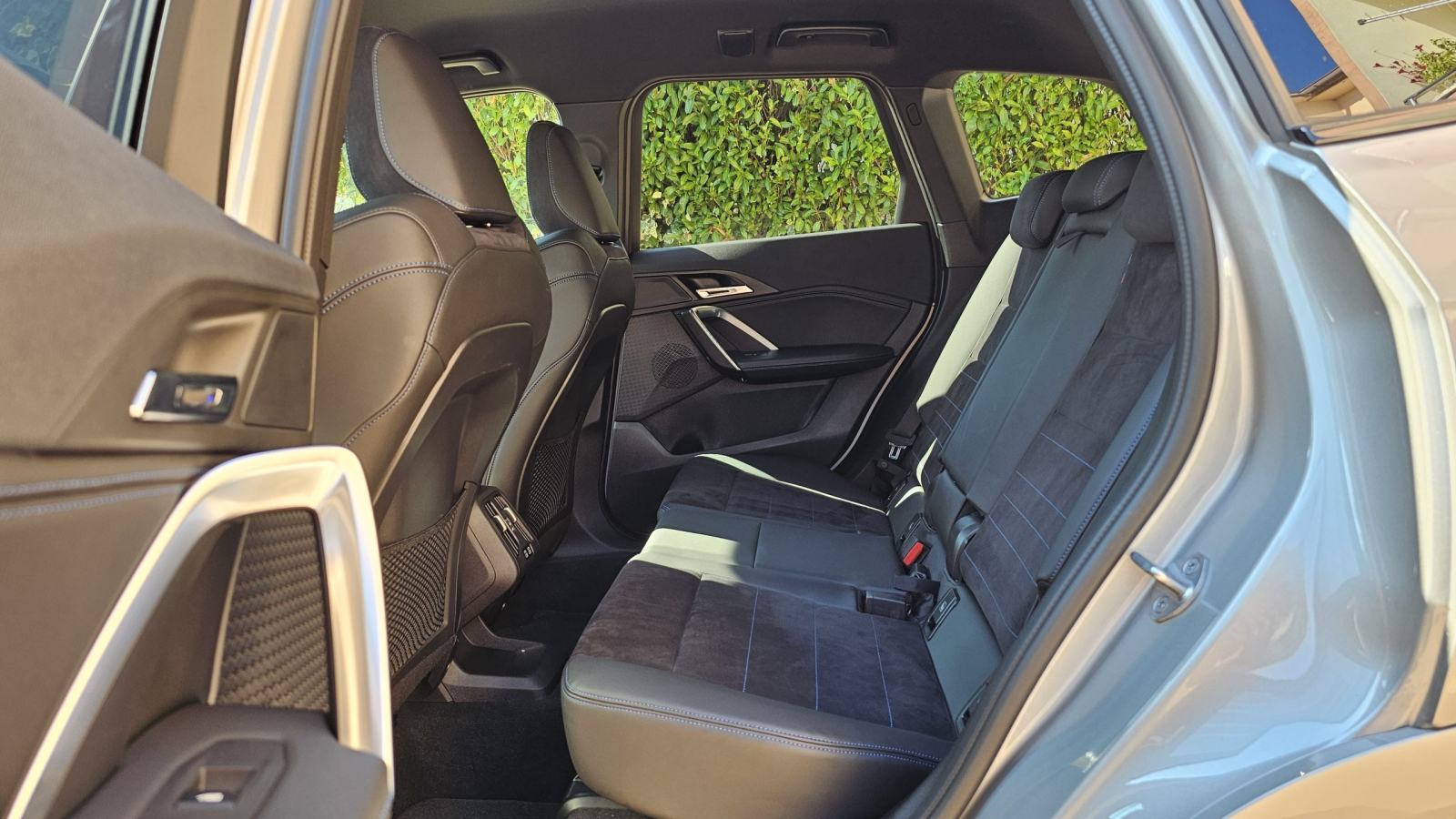 BMW X1 X-DRIVE20D 2024 M-SPORT SERVISNA JAMSTVO REGISTRIRAN, fotografija 15