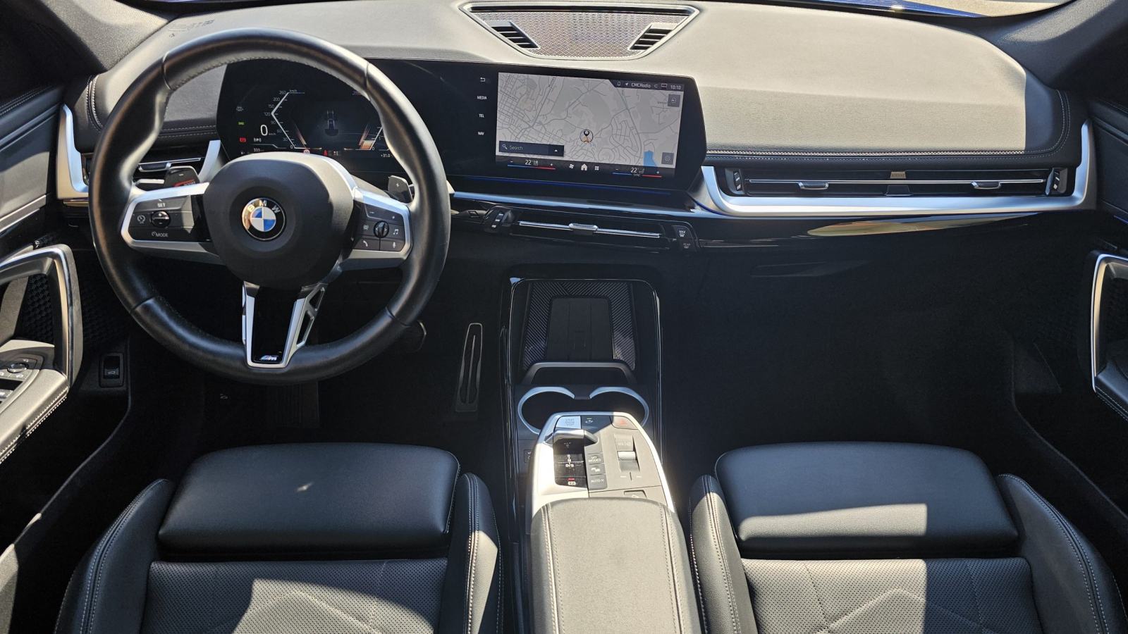 BMW X1 X-DRIVE20D 2024 M-SPORT SERVISNA JAMSTVO, fotografija 9