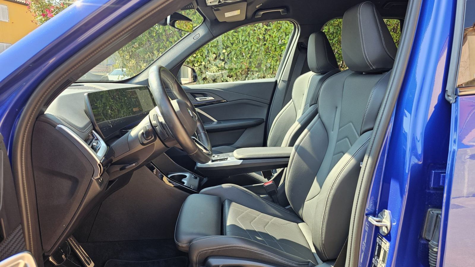 BMW X1 X-DRIVE20D 2024 M-SPORT SERVISNA JAMSTVO, fotografija 14