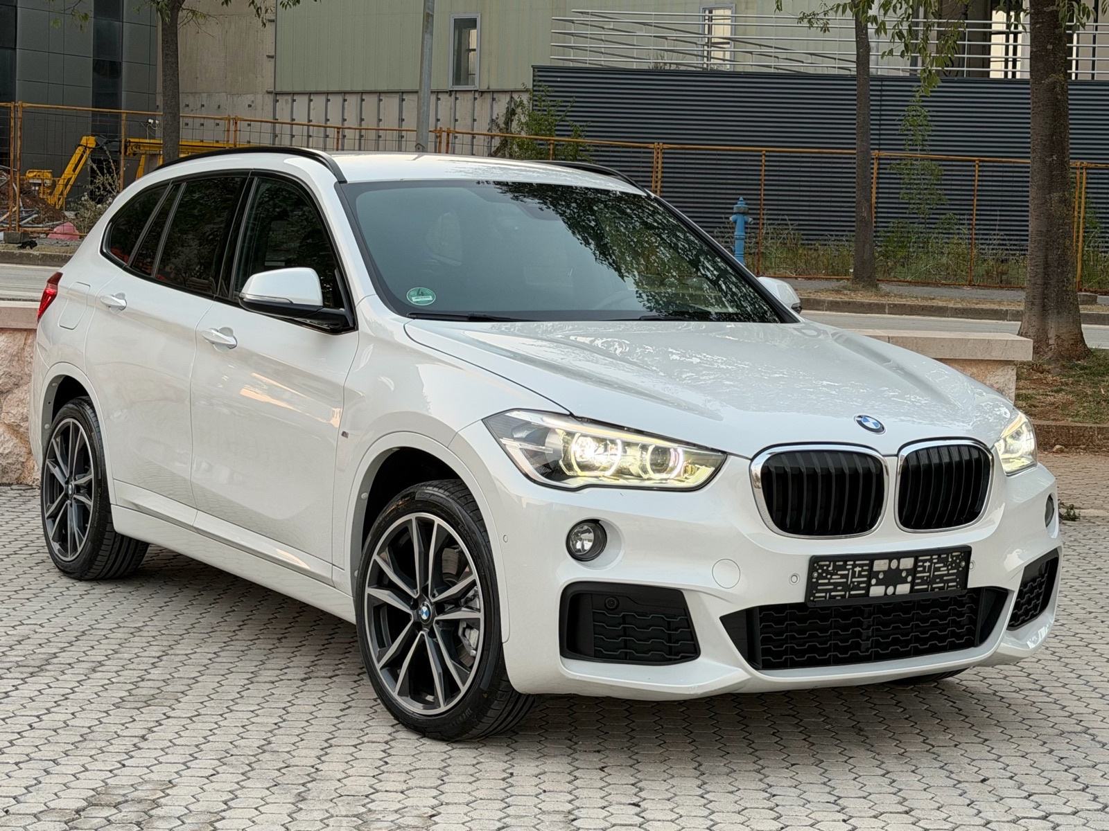 BMW X1 xDrive 2.0 D ///M PAKET_AUTOMATIK ! BI XENON LED,PERLA,ALU,PDC, fotografija 8