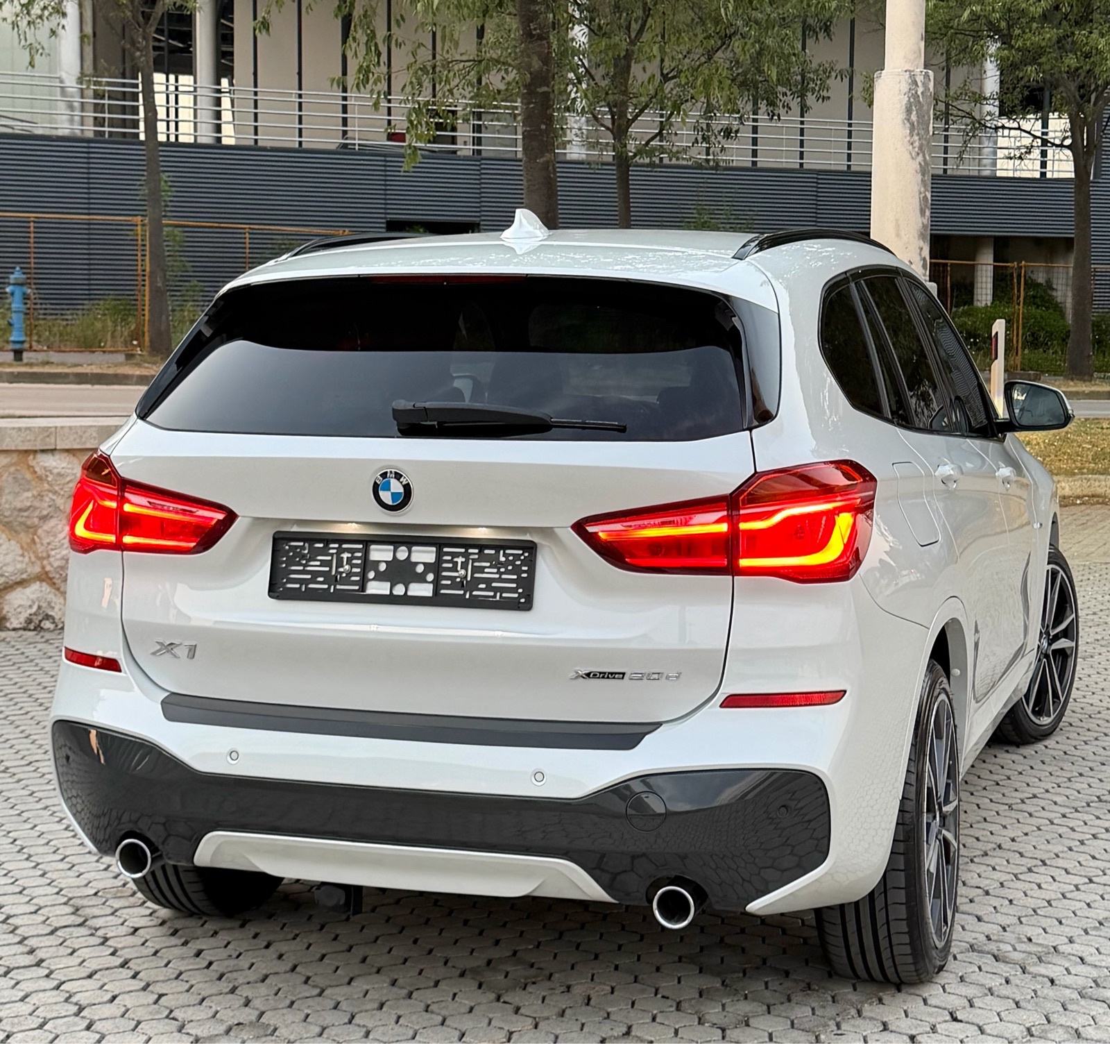 BMW X1 xDrive 2.0 D ///M PAKET_AUTOMATIK ! BI XENON LED,PERLA,ALU,PDC, fotografija 13