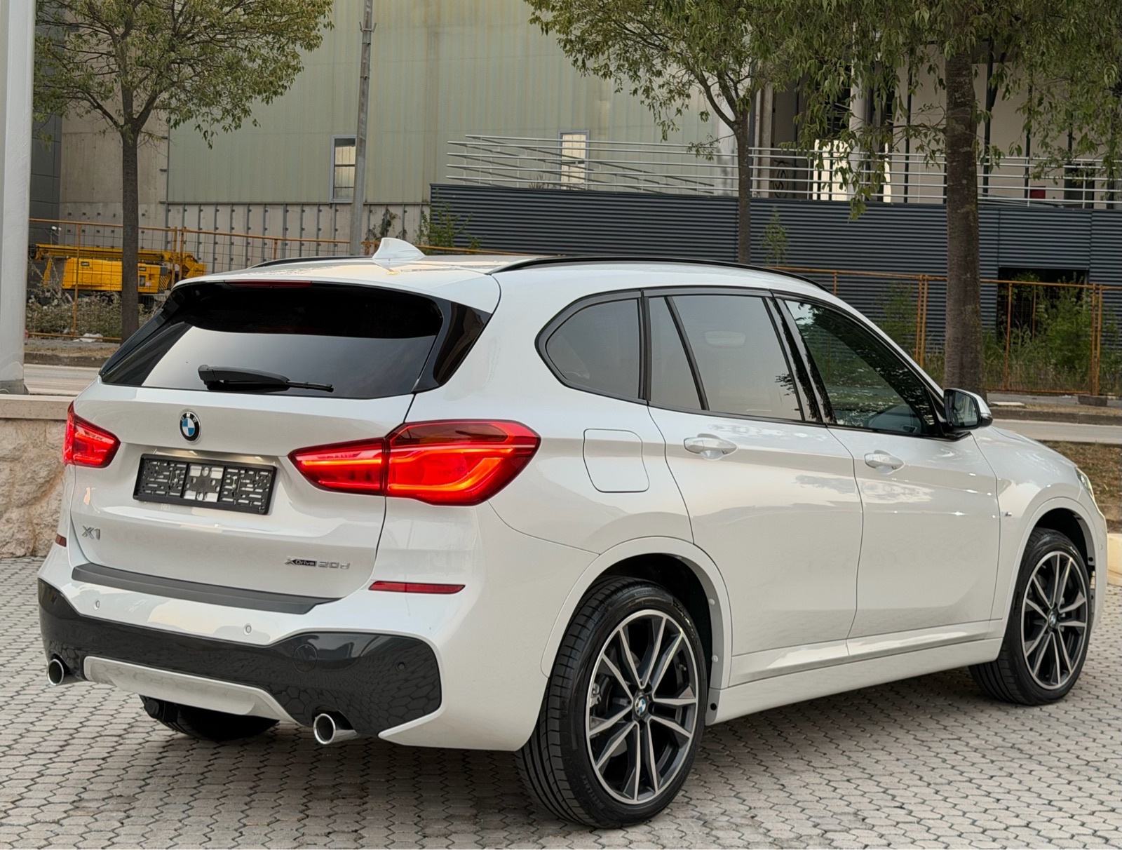 BMW X1 xDrive 2.0 D ///M PAKET_AUTOMATIK ! BI XENON LED,PERLA,ALU,PDC, fotografija 4