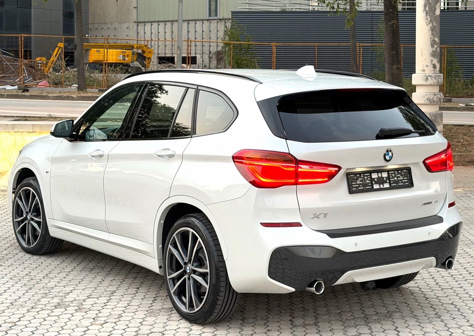 BMW X1 xDrive 2.0 D ///M PAKET_AUTOMATIK ! BI XENON LED,PERLA,ALU,PDC, fotografija 3