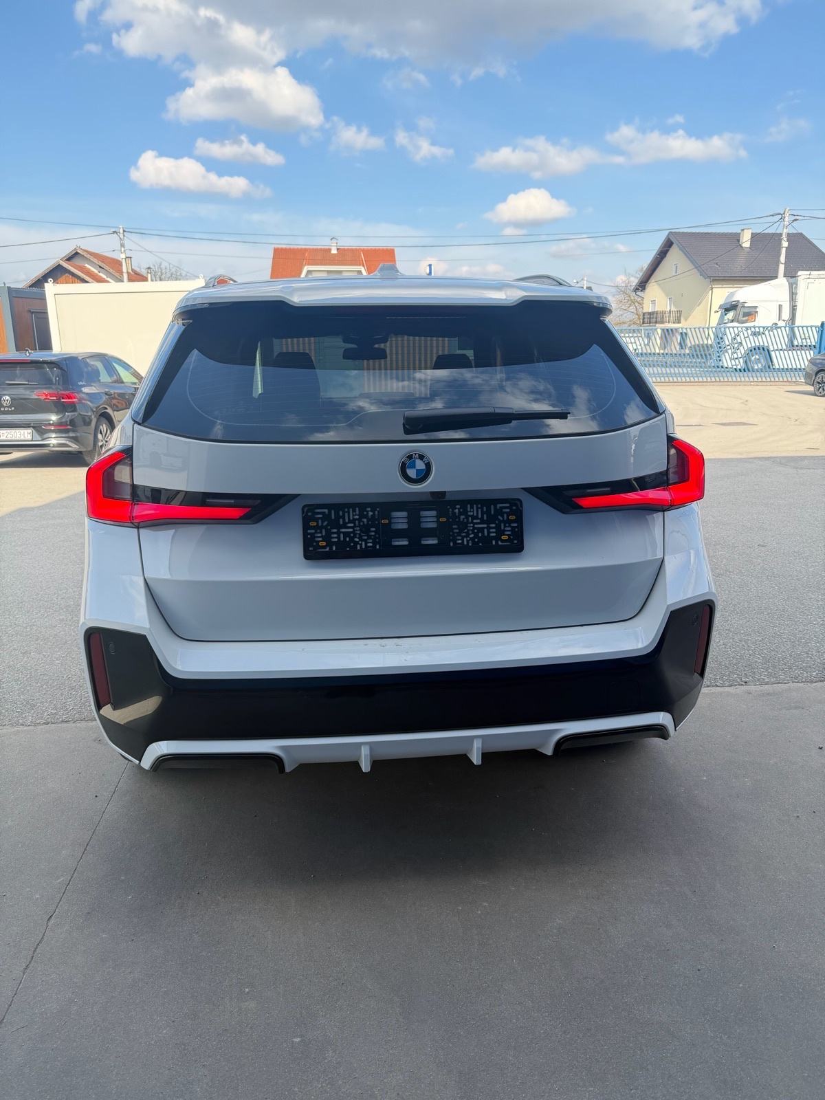 BMW X1 xDrive 2.3d Mpaket 2024, fotografija 6