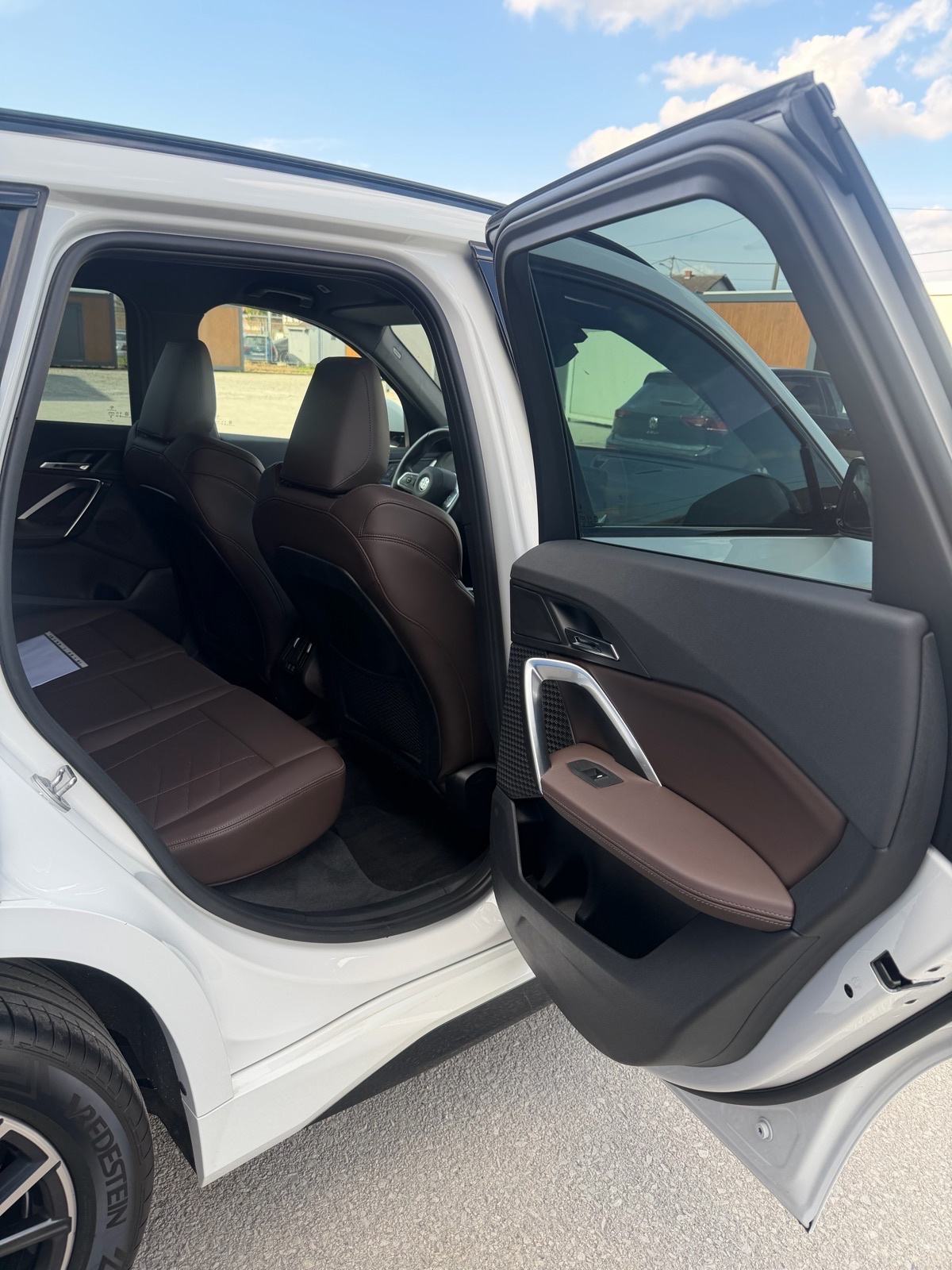 BMW X1 xDrive 2.3d Mpaket 2024, fotografija 12