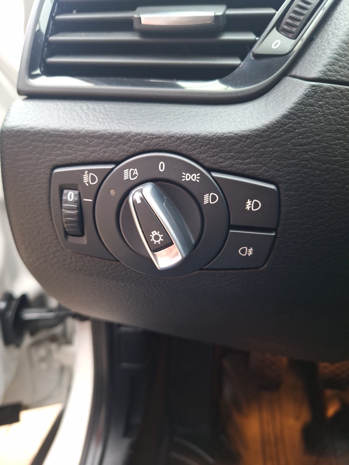 BMW X1 xDrive18d//2014//4×4, fotografija 14