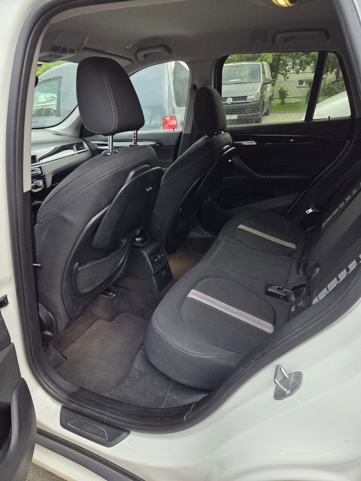 BMW X1 xDrive18d automatik, fotografija 5