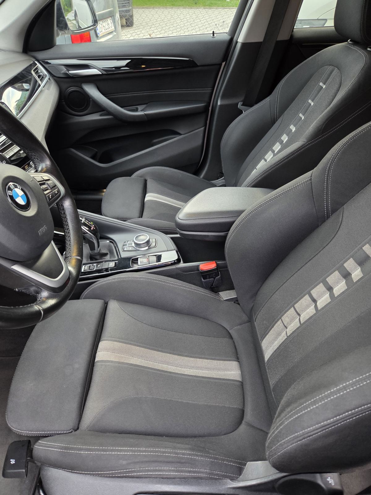 BMW X1 xDrive18d automatik, fotografija 11