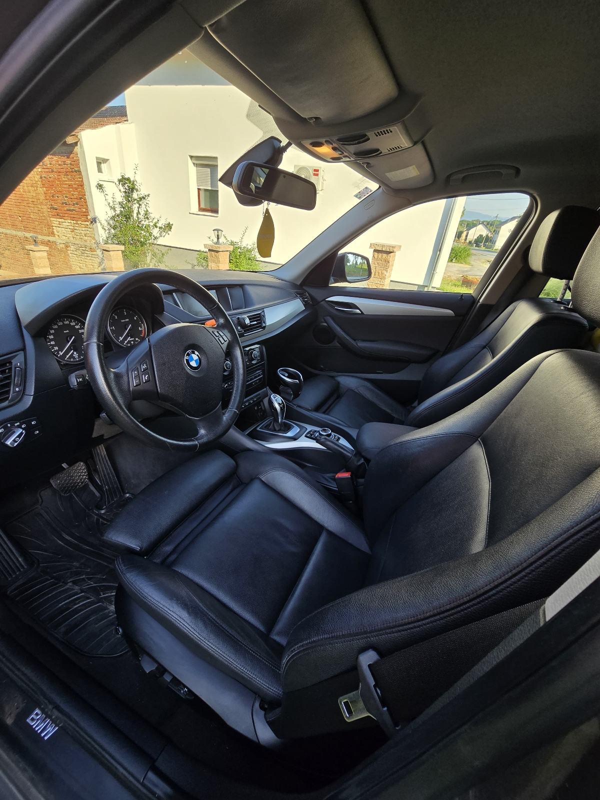 BMW X1 xDrive18d 4X4, automatik, navigacija, top, registriran, fotografija 7