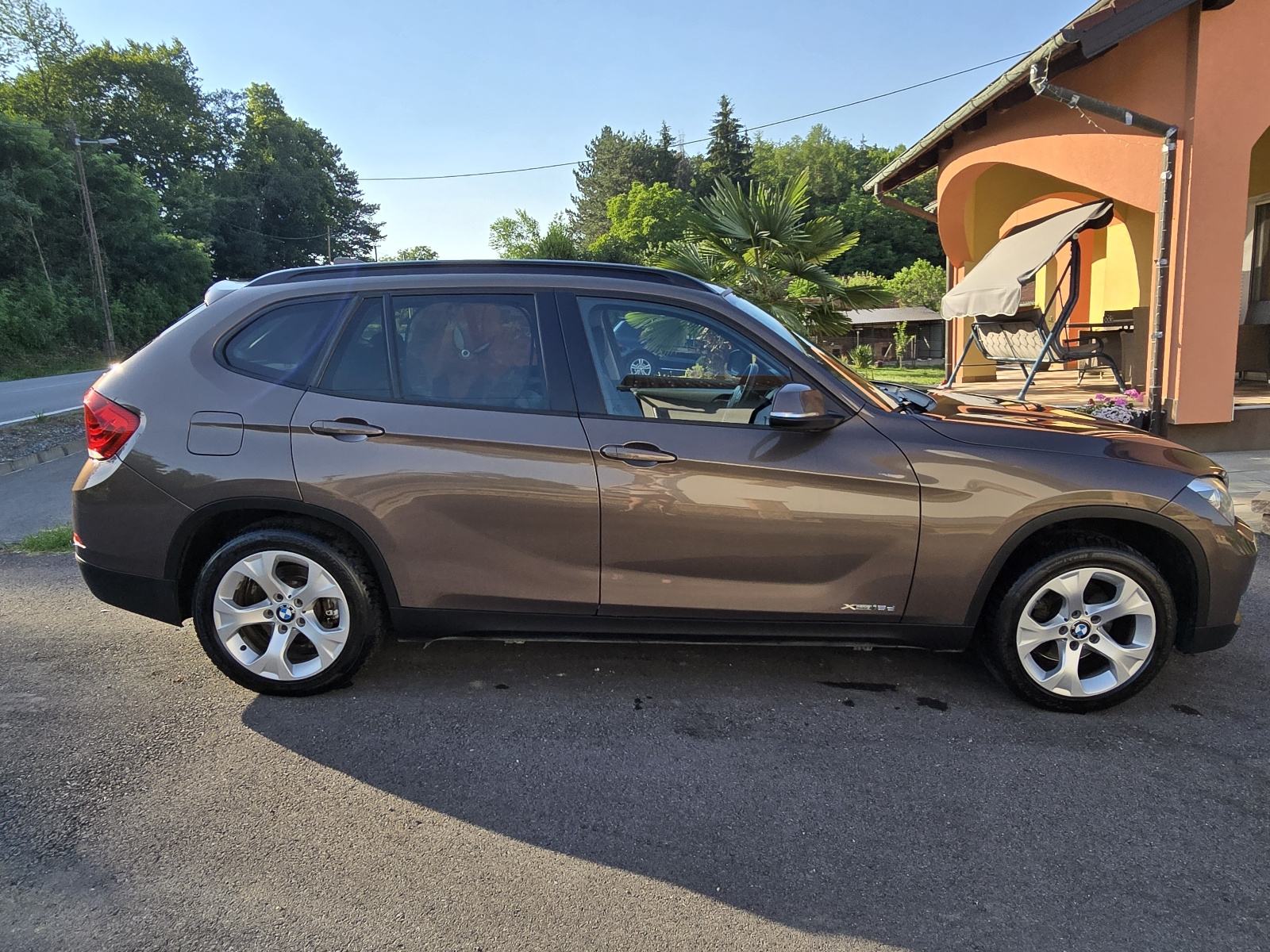 BMW X1 xDrive18d 4X4, automatik, navigacija, top, registriran, fotografija 2