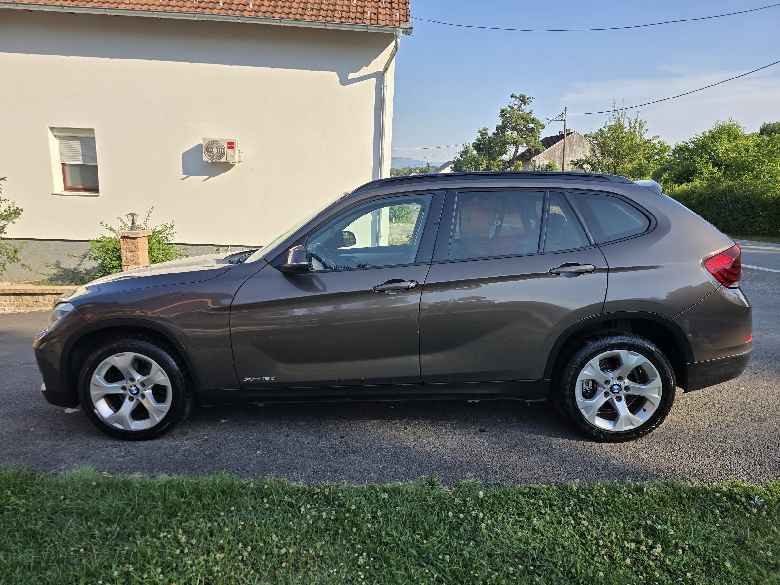 BMW X1 xDrive18d 4X4, automatik, navigacija, top, registriran, fotografija 4