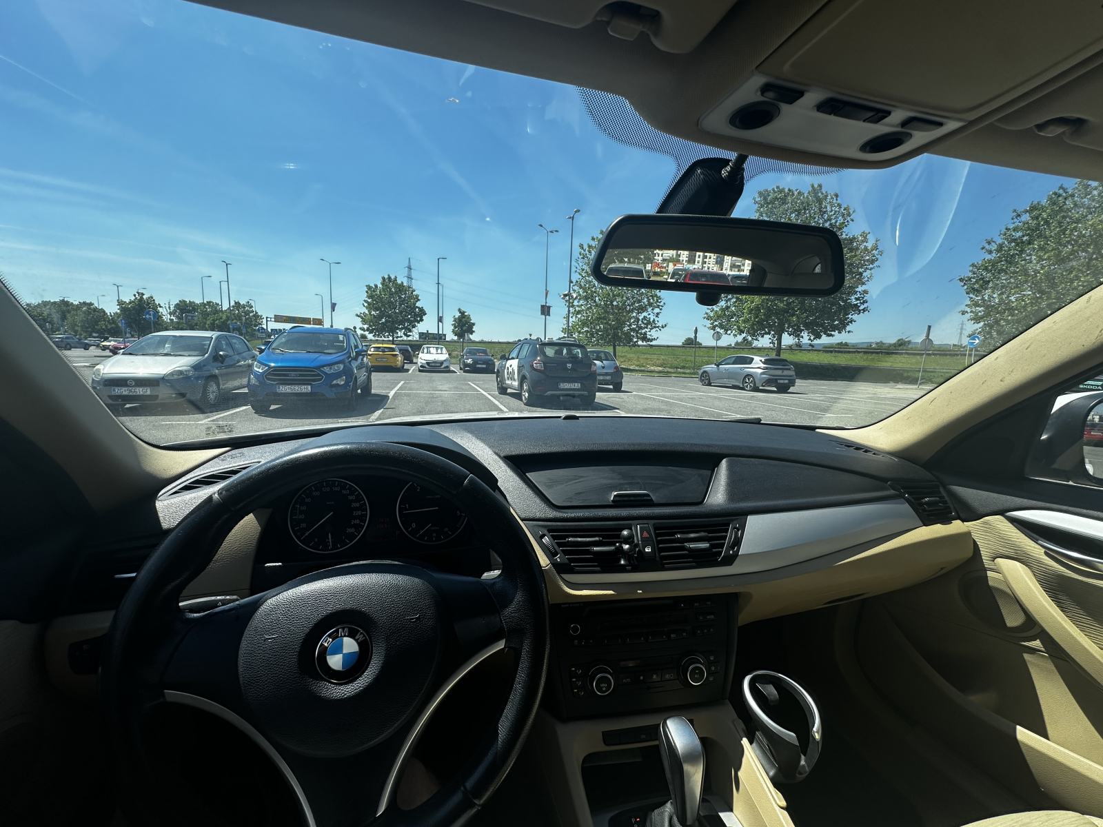 BMW X1 xDrive18d automatik, fotografija 4