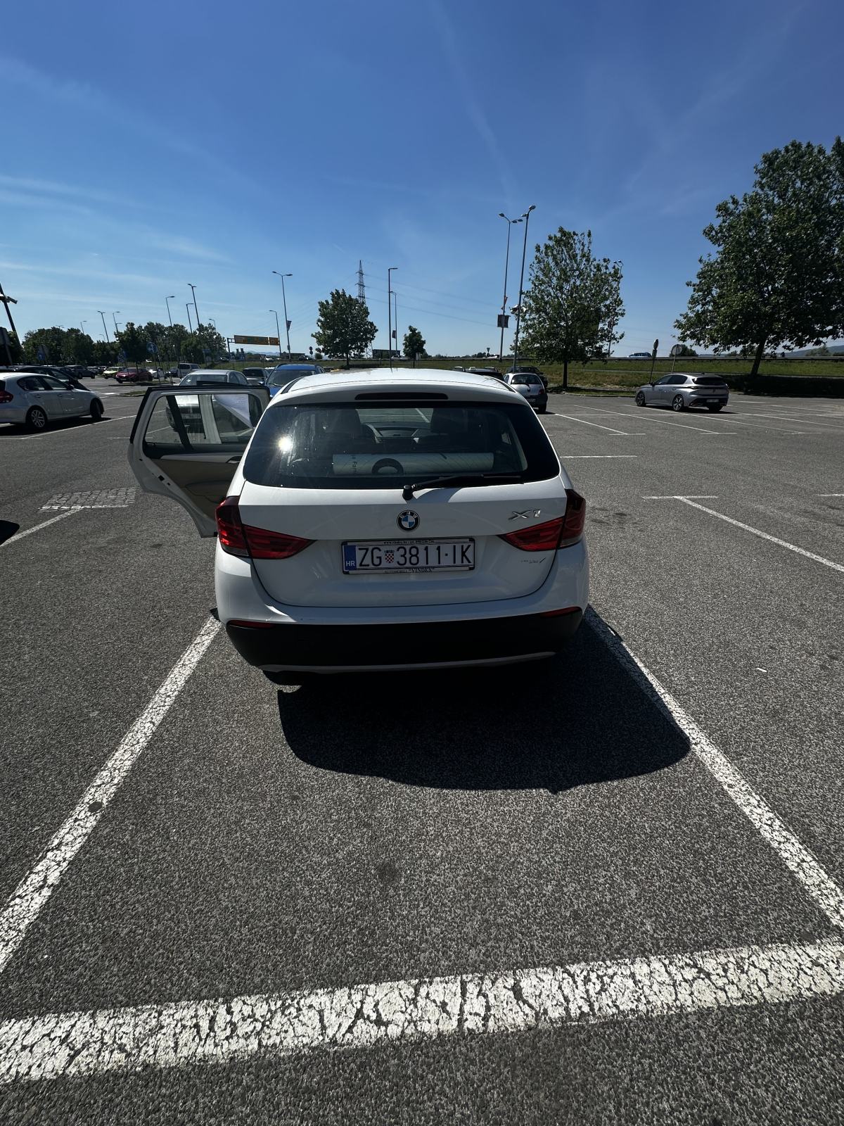 BMW X1 xDrive18d automatik, fotografija 13