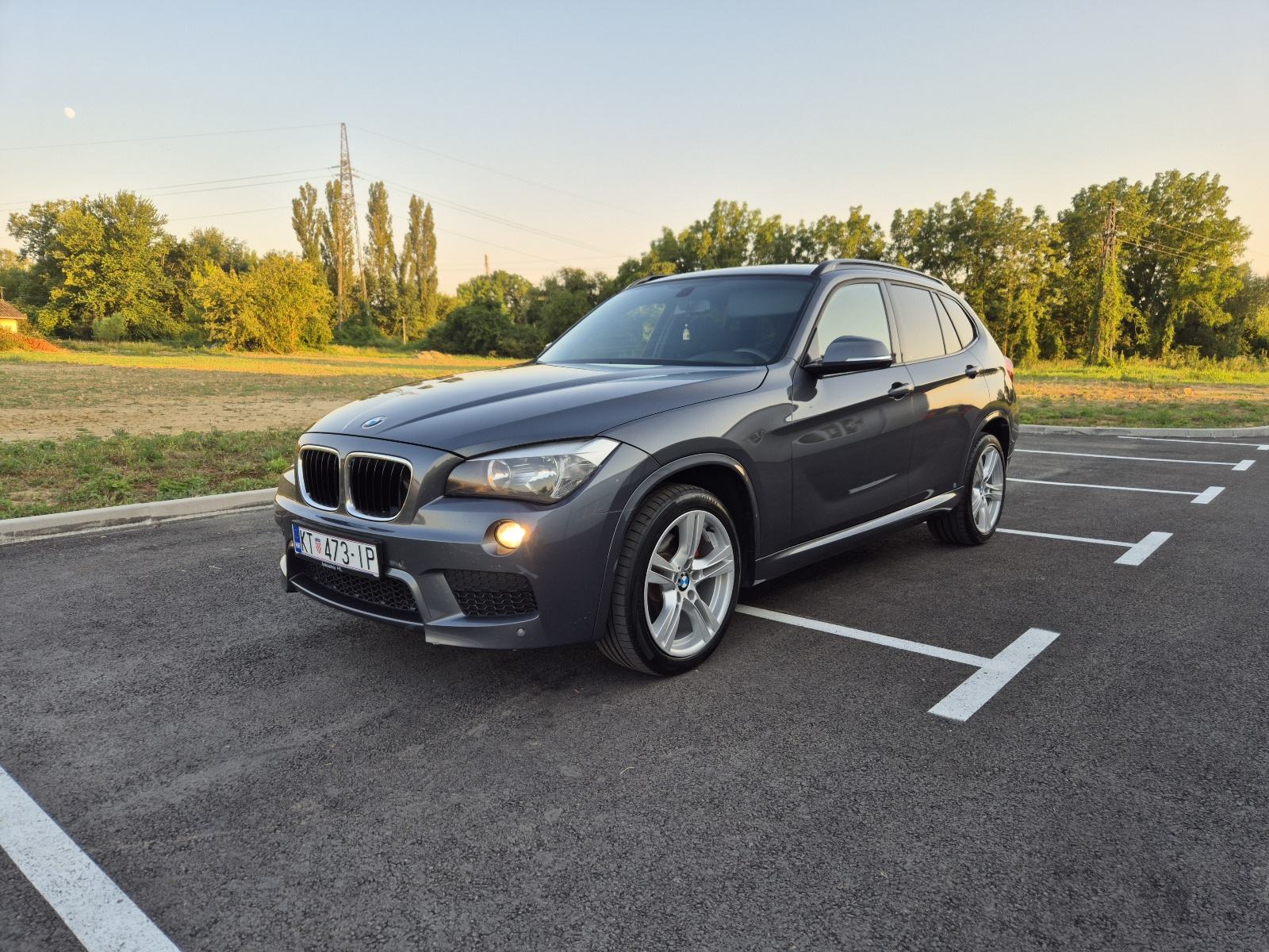 BMW X1 xDrive18d, M-paket, fotografija 1