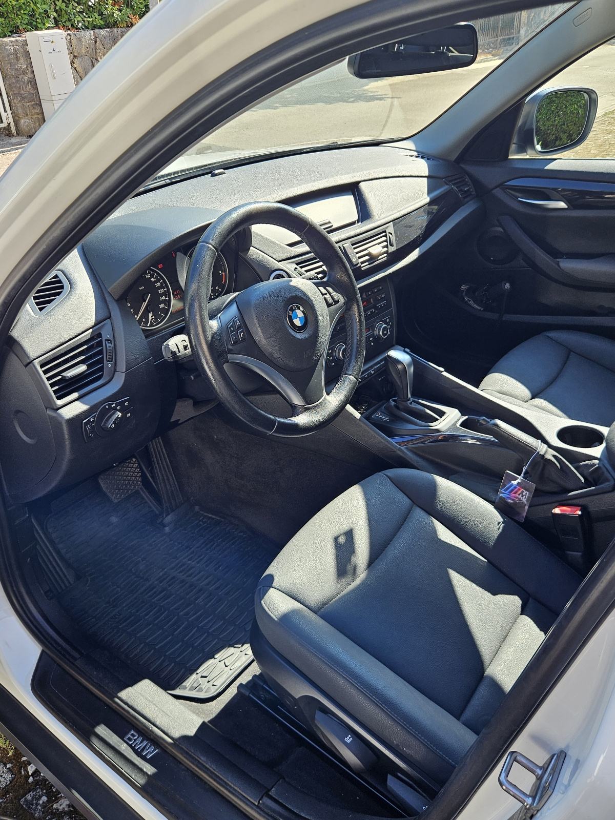BMW X1 xDrive 18d, fotografija 7