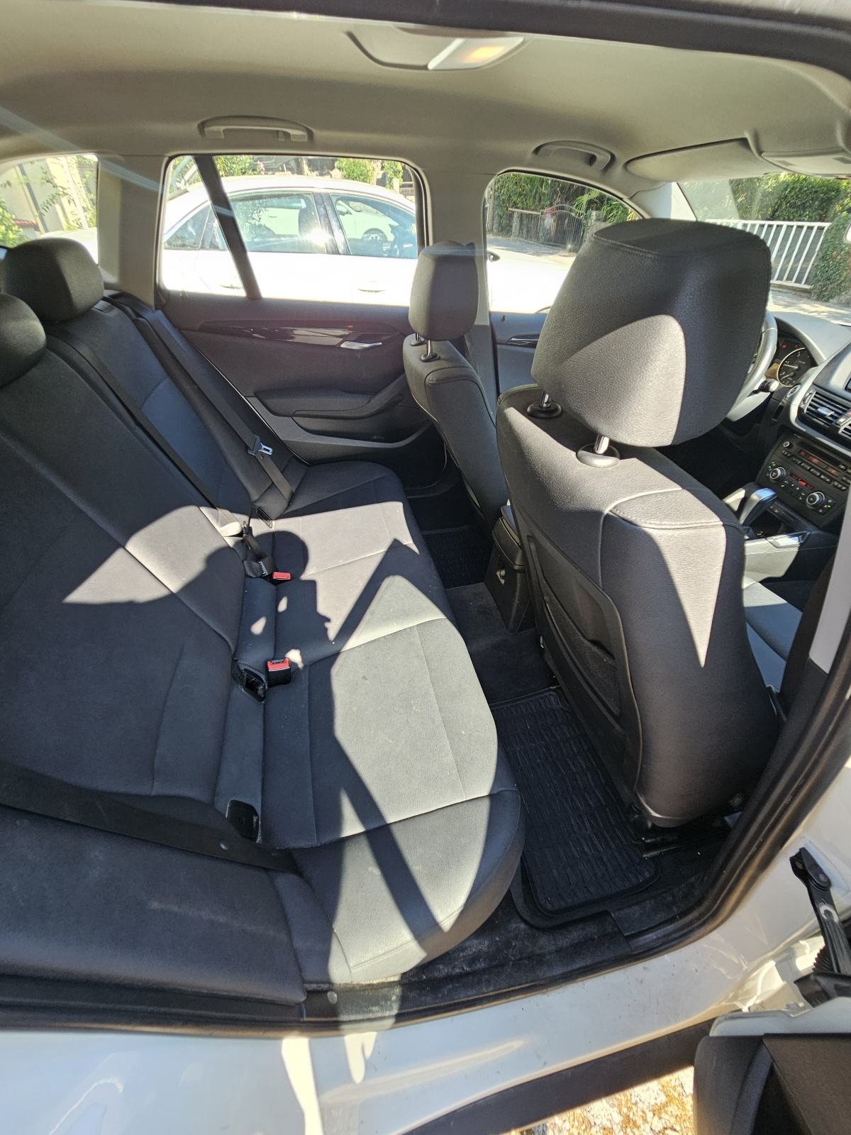 BMW X1 xDrive 18d, fotografija 11