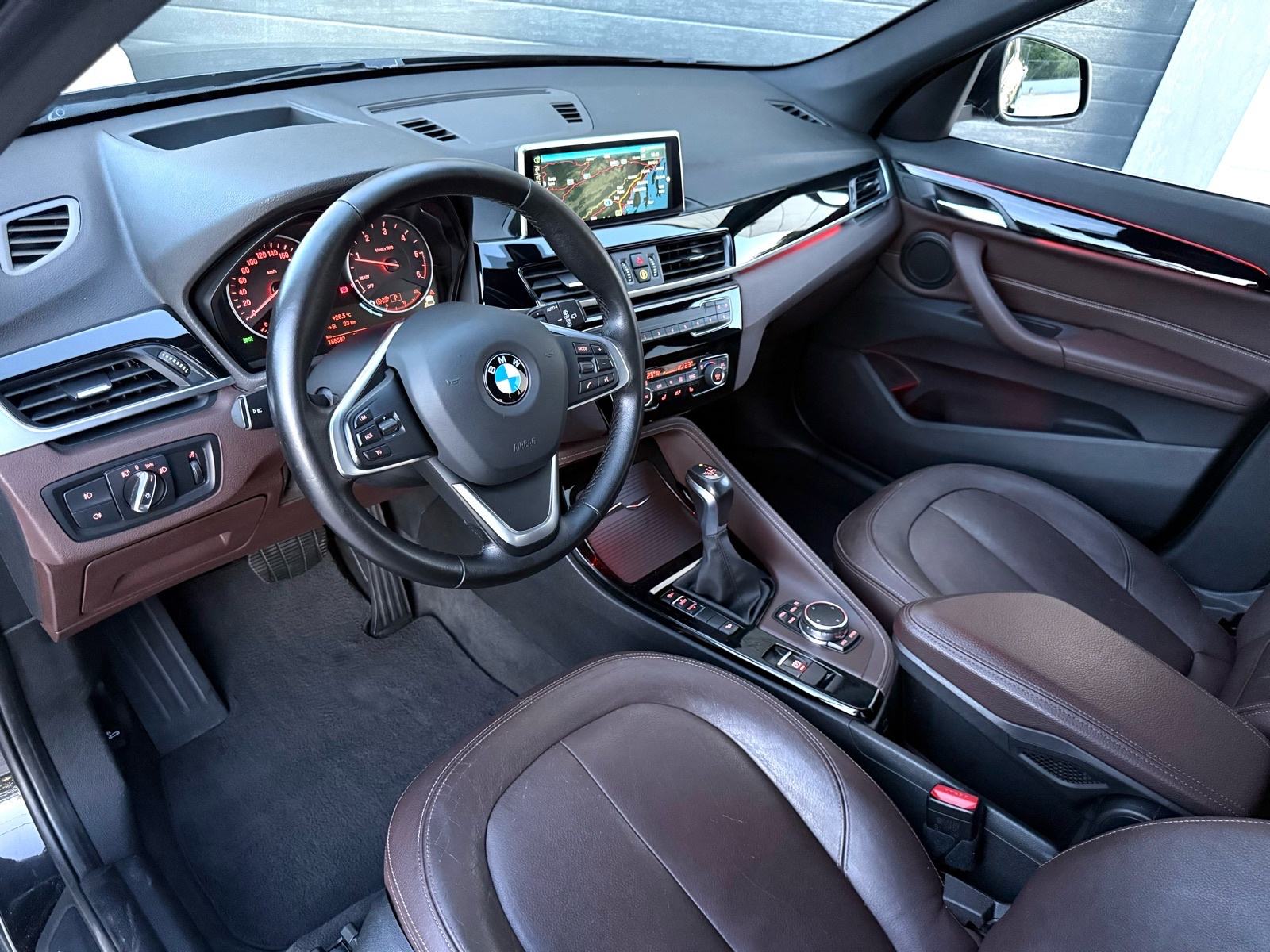 BMW X1 xDrive18d - X LINE Aut. - Head up- Xenon led - NBT navi-, fotografija 19