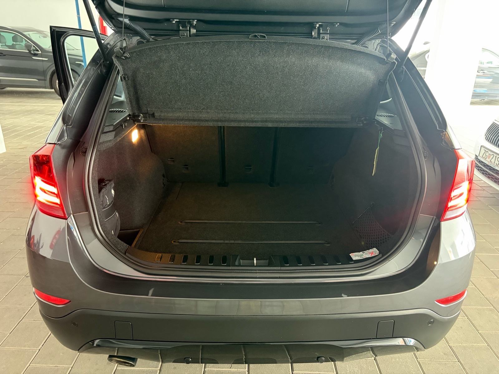 BMW X1 xDrive20d,AUTOMATIC,SPORT., fotografija 18