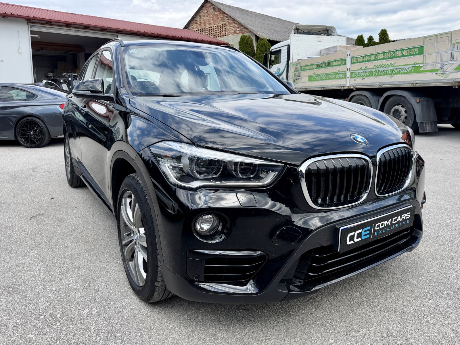 BMW X1 xDrive20d AUTOMATIK KOŽA LED SERVISNA, fotografija 6