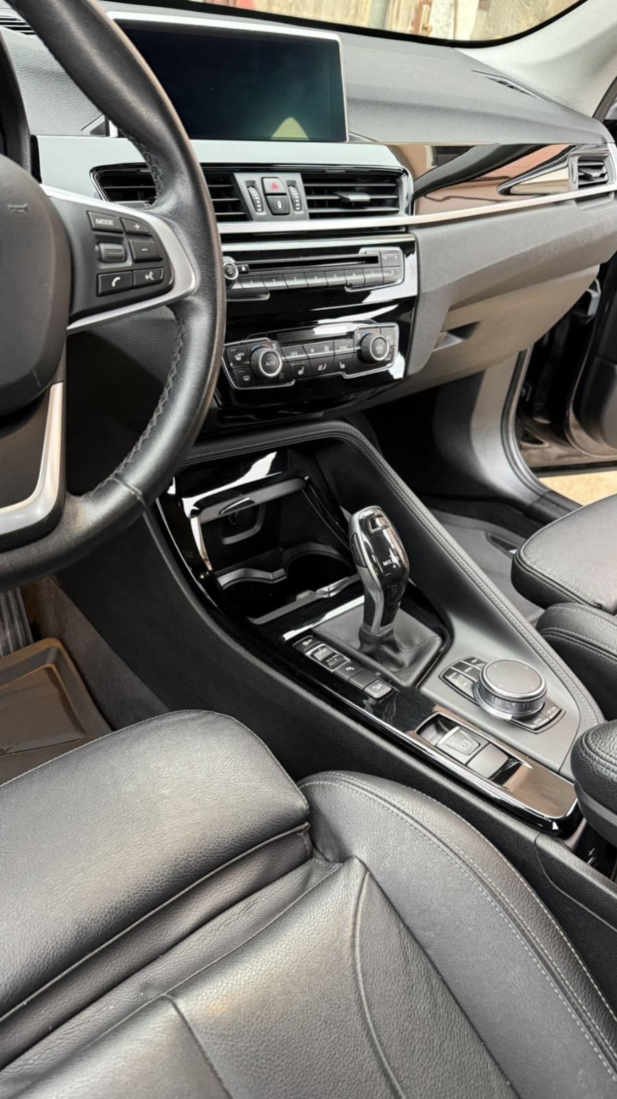 BMW X1 xDrive20d AUTOMATIK KOŽA LED SERVISNA, fotografija 10
