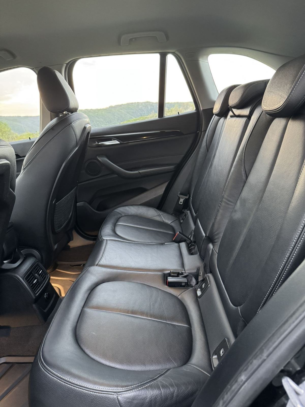 BMW X1 xDrive20d AUTOMATIK KOŽA LED SERVISNA, fotografija 12