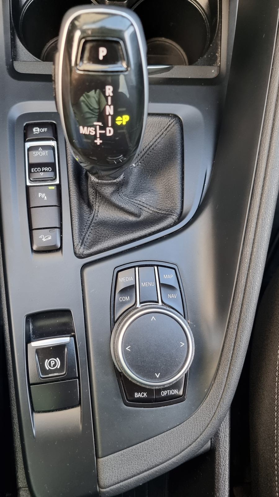 BMW X1 xDrive20d 190ks Automatik Advantage,HARMAN/KARDON, fotografija 10