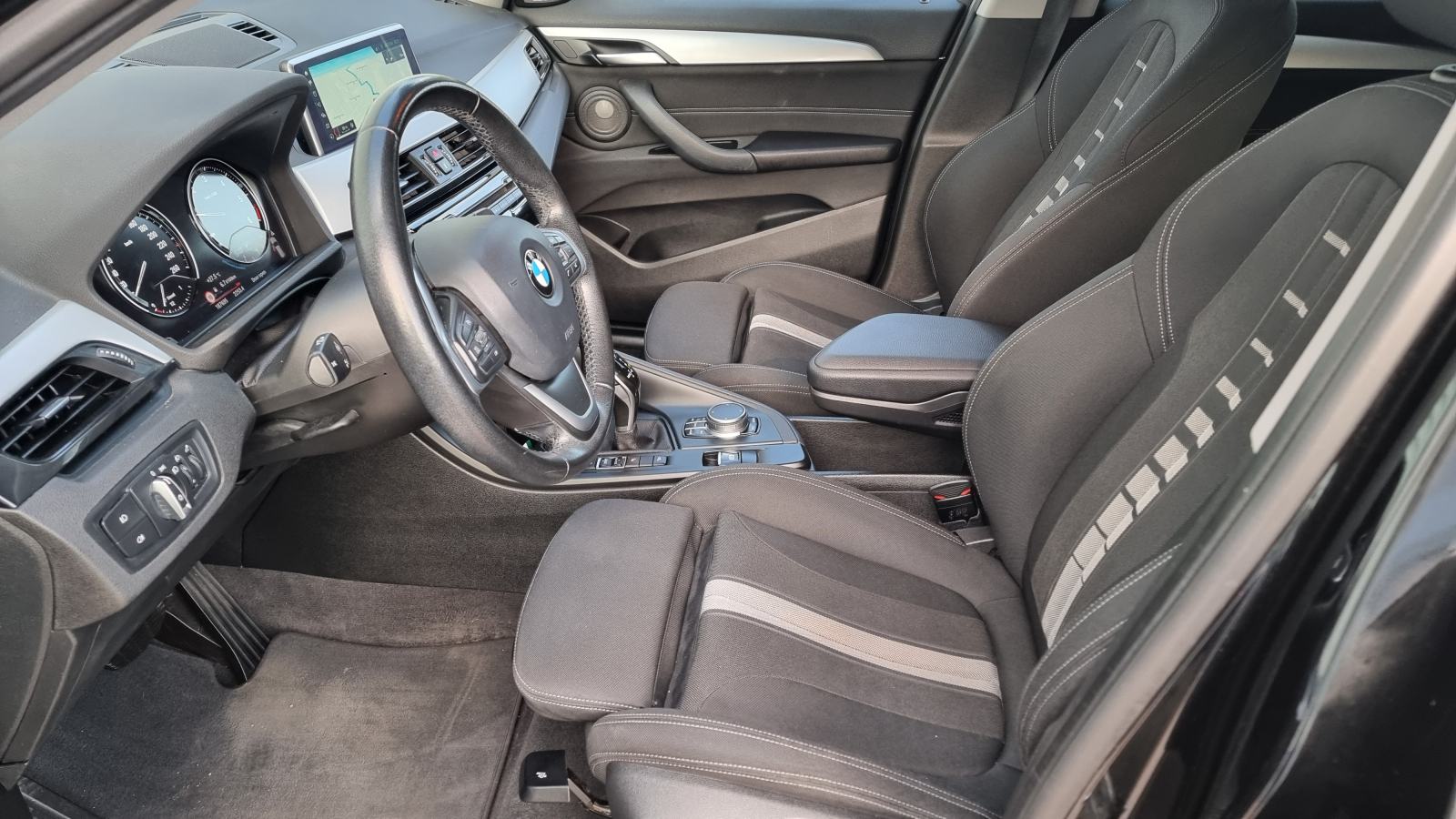 BMW X1 xDrive20d 190ks Automatik Advantage,HARMAN/KARDON, fotografija 11