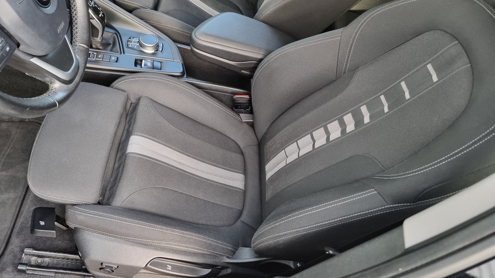 BMW X1 xDrive20d 190ks Automatik Advantage,HARMAN/KARDON, fotografija 15