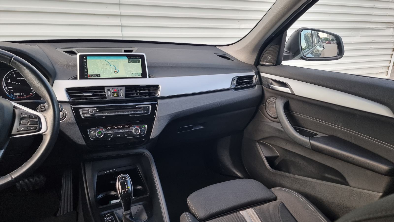 BMW X1 xDrive20d 190ks Automatik Advantage,HARMAN/KARDON, fotografija 13