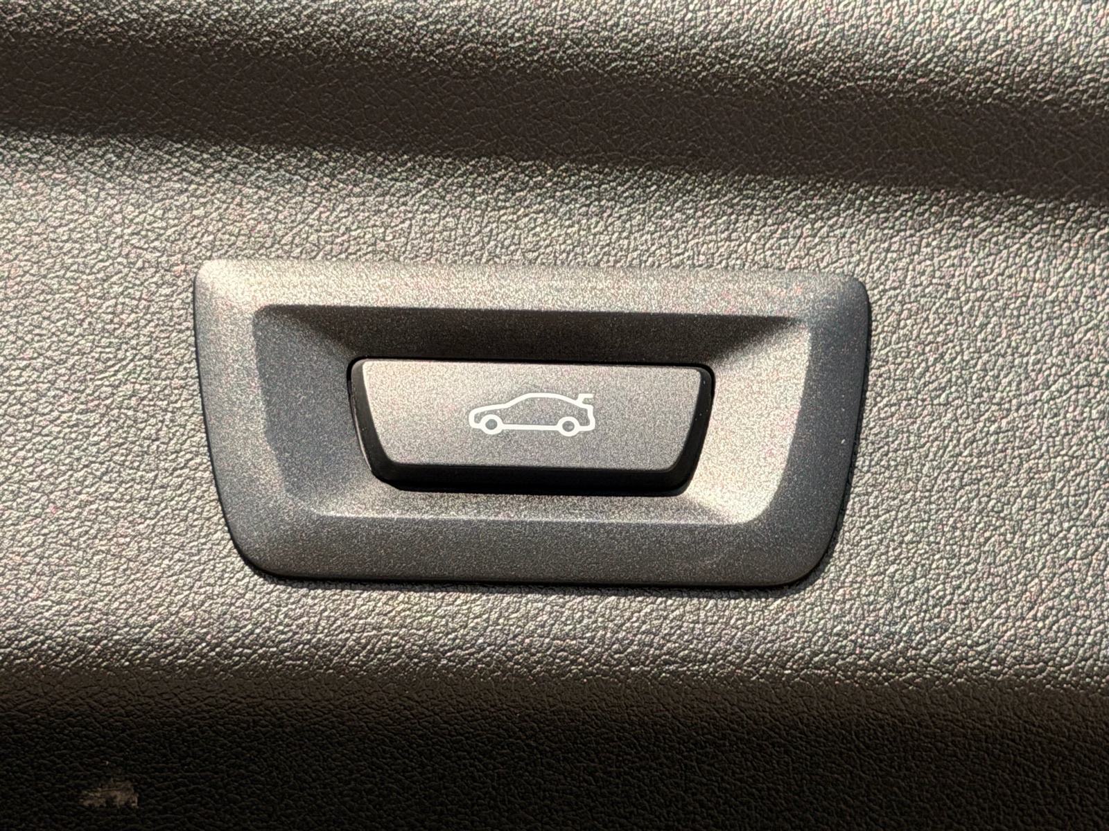 BMW X1 xDrive20d M sport, fotografija 16