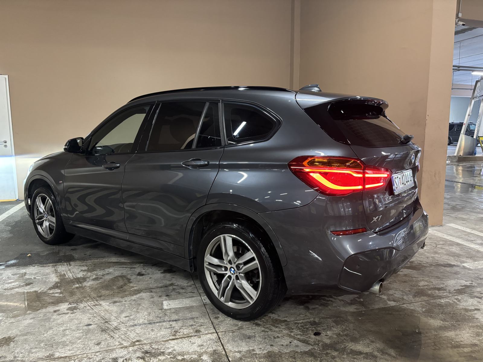 BMW X1 xDrive20d, fotografija 2