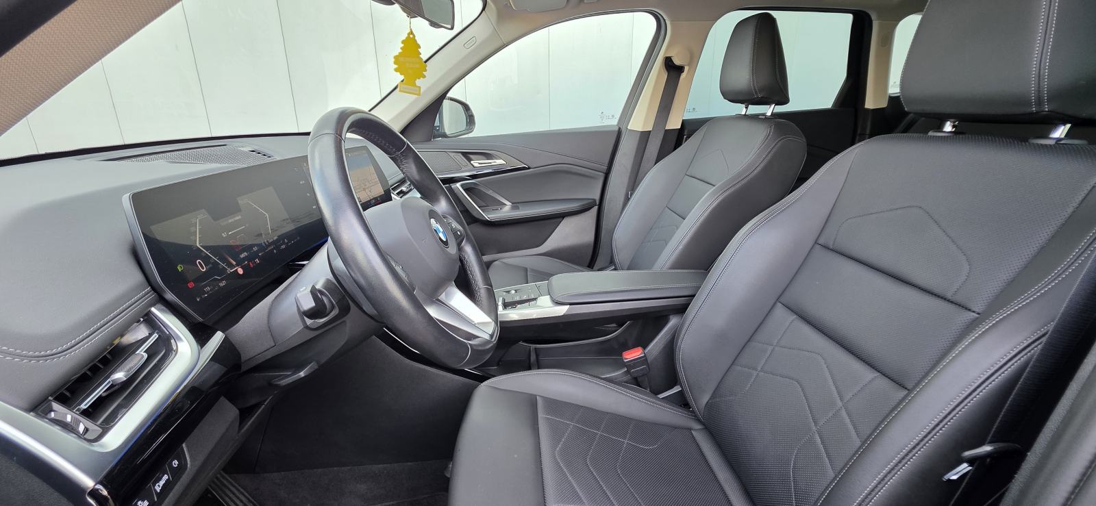 BMW X1 xDrive20d, 4X4, VIRTUAL, FULL LED, NAVI, TEMP, KAM, JAMSTVO..., fotografija 13
