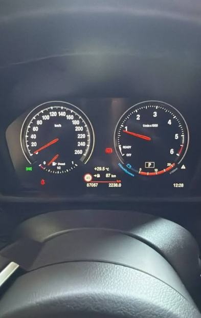 BMW X1 xDrive20d M paket, 87057km, fotografija 7