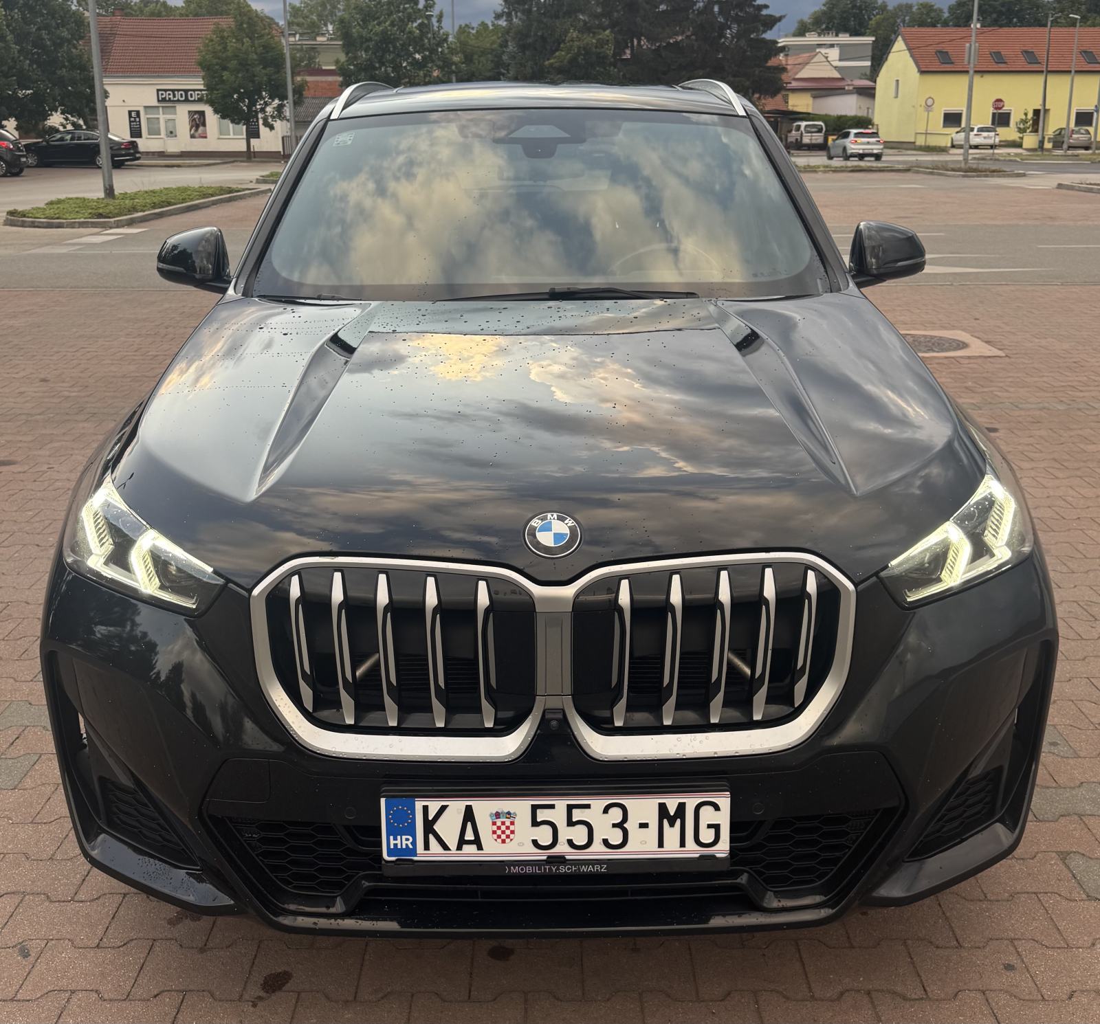 BMW X1 xDrive20d M sport paket, panorama, head up, harman kardon, fotografija 4
