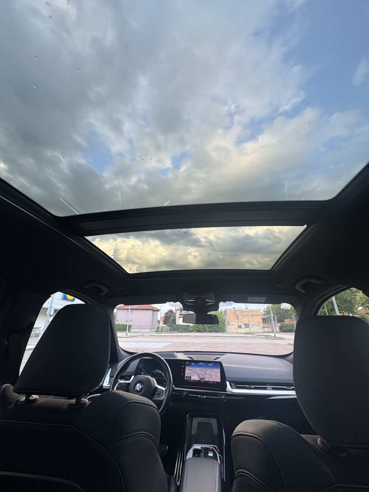 BMW X1 xDrive20d M sport paket, panorama, head up, harman kardon, fotografija 7