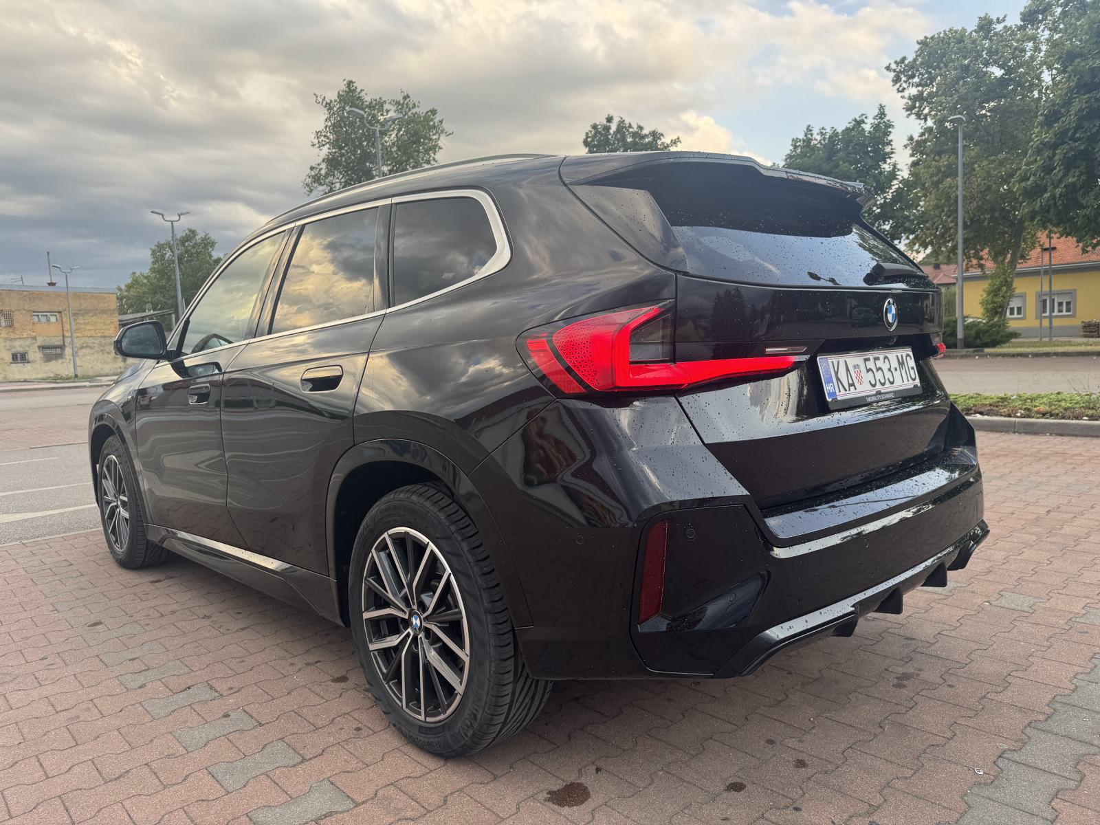 BMW X1 xDrive20d M sport paket, panorama, head up, harman kardon, fotografija 15